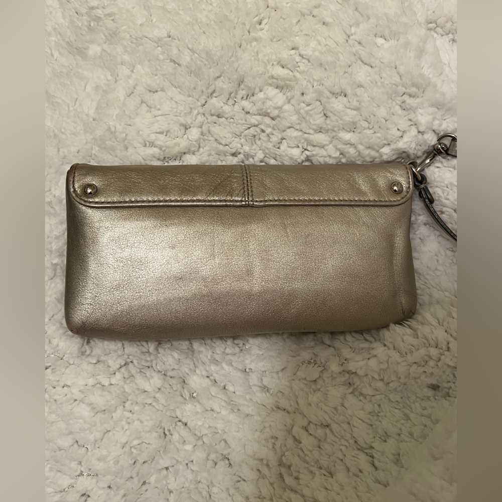 Coach Vintage Metallic Gold Large Wristlet Clutch Bag EUC - Picture 7 of 13